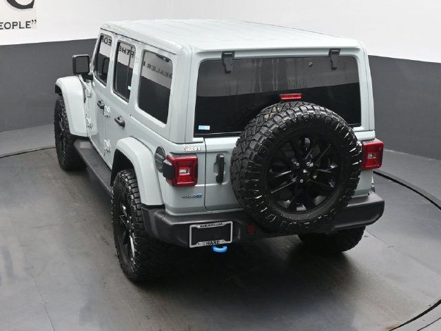Used 2024 Jeep Wrangler Unlimited Sahara w/ Technology Group AWD/4WD image 62