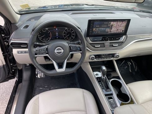 Used 2025 Nissan Altima 2.5 SL image 25