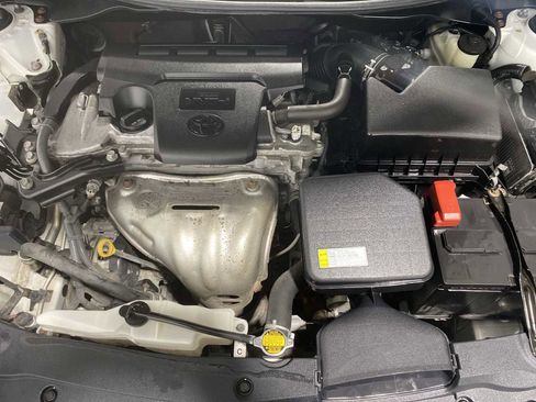 Used 2015 Toyota Camry XSE image 9