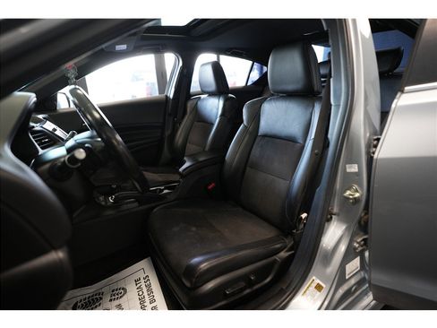 Used 2017 Acura ILX FWD image 11