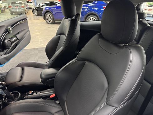 Used 2019 MINI Cooper S w/ Signature Upholstery Package image 35