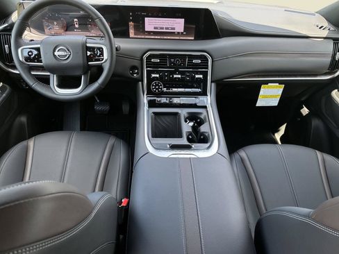 New 2026 Nissan Armada SL w/ Captain's Chari Seat Package AWD/4WD image 11