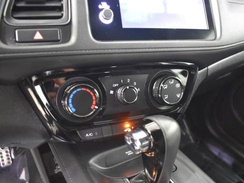 Used 2022 Honda HR-V Sport image 21