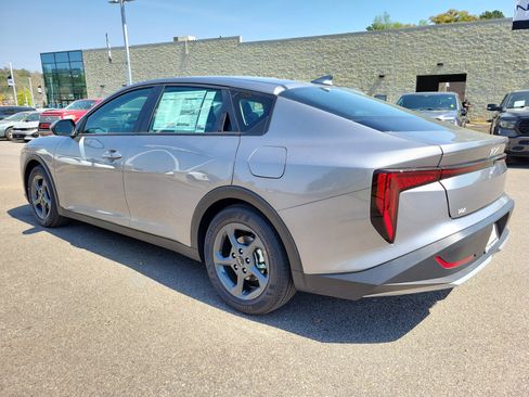 New 2026 Kia K4 LXS image 22