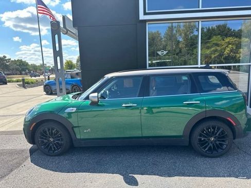 Used 2024 MINI Cooper Clubman S w/ Signature Upholstery Package AWD/4WD image 3
