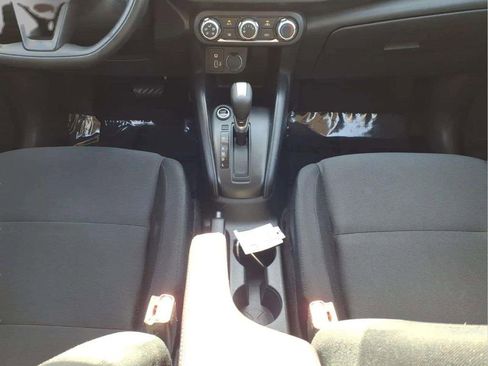 Used 2024 Nissan Kicks S image 13