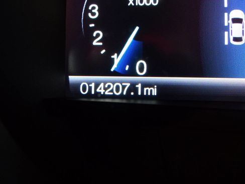 Used 2023 Ford Edge Titanium w/ Equipment Group 301A image 32