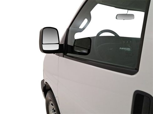 Used 2017 Chevrolet Express 3500 Extended image 10