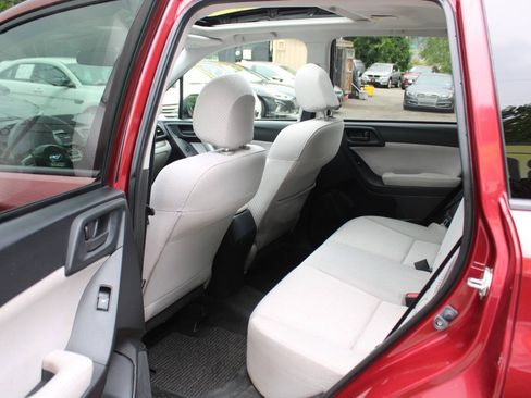 Used 2015 Subaru Forester 2.5i Premium AWD/4WD image 25