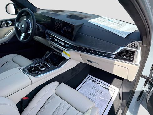 New 2026 BMW X5 xDrive50e w/ Executive Package AWD/4WD image 13