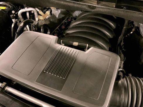 Used 2023 GMC Yukon XL AT4 image 32