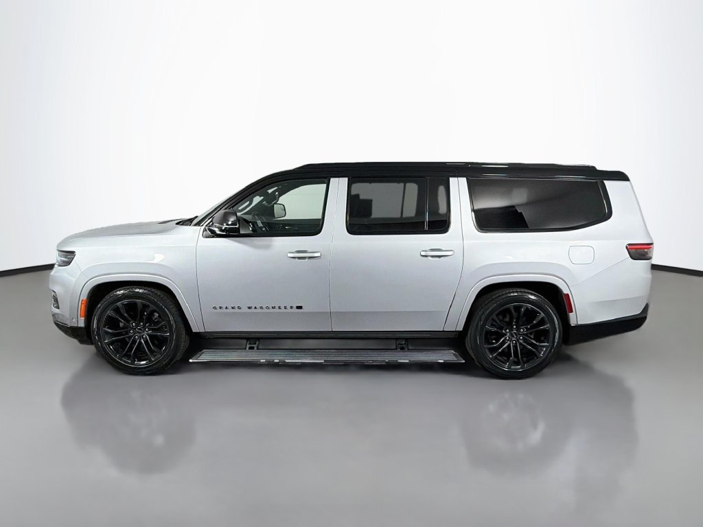 Used 2024 Jeep Grand Wagoneer L Series II w/ Quick Order Packagew 28T AWD/4WD image 4