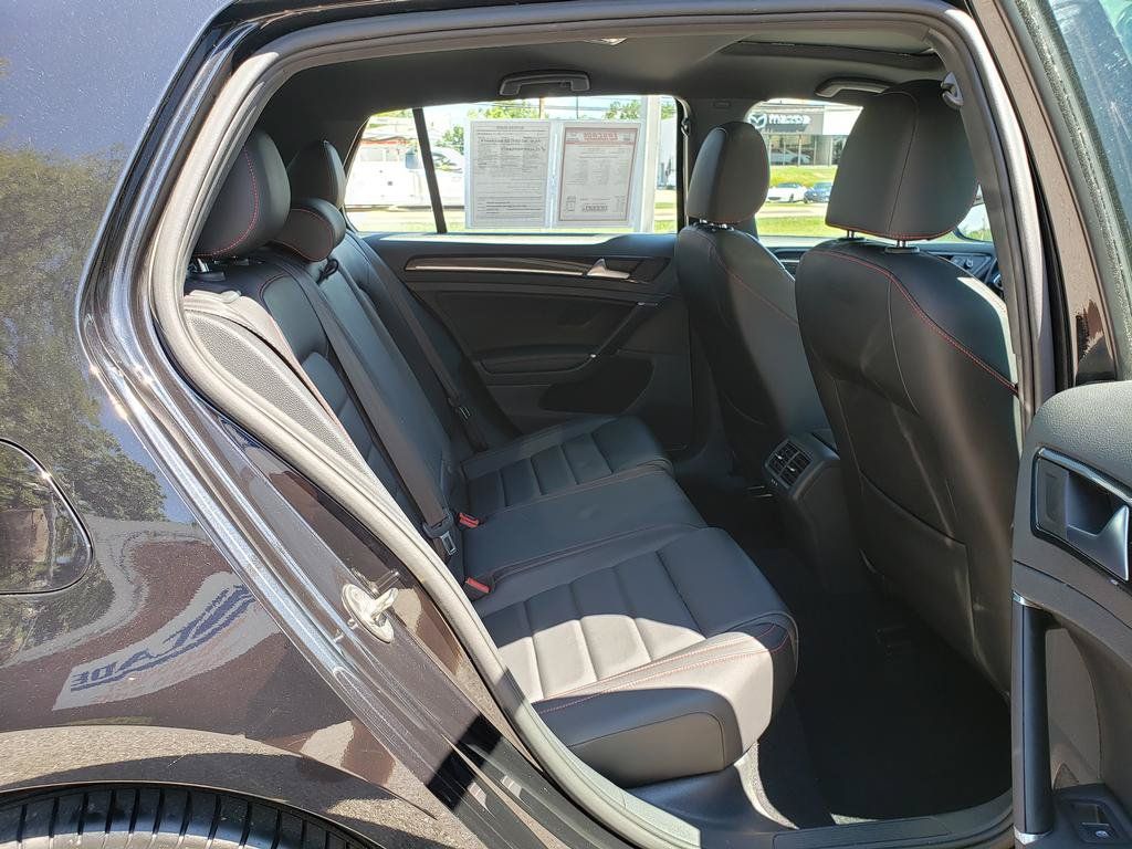 Used 2017 Volkswagen GTI Autobahn FWD image 17