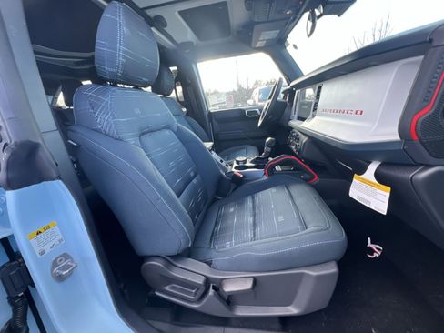 New 2025 Ford Bronco Heritage Edition image 27