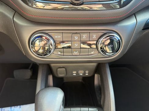 Certified 2021 Chevrolet TrailBlazer RS w/ Convenience Package AWD/4WD image 19