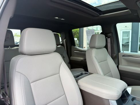 Used 2024 Chevrolet Silverado 1500 LTZ w/ LTZ Premium Package AWD/4WD image 24