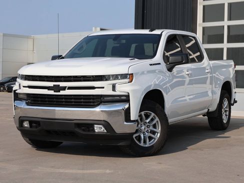 Used 2021 Chevrolet Silverado 1500 RST w/ Convenience Package II AWD/4WD image 3
