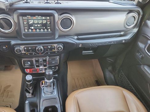 Used 2021 Jeep Wrangler Unlimited Rubicon w/ Steel Bumper Group image 15