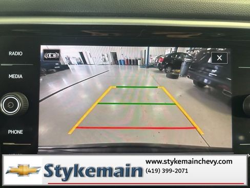 Used 2022 Volkswagen Atlas Cross Sport SEL R-Line image 25