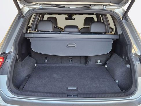 Used 2022 Volkswagen Tiguan SE R-Line AWD/4WD image 25