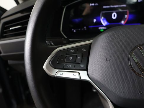 Certified 2023 Volkswagen Jetta SE w/ Panoramic Sunroof Package image 35