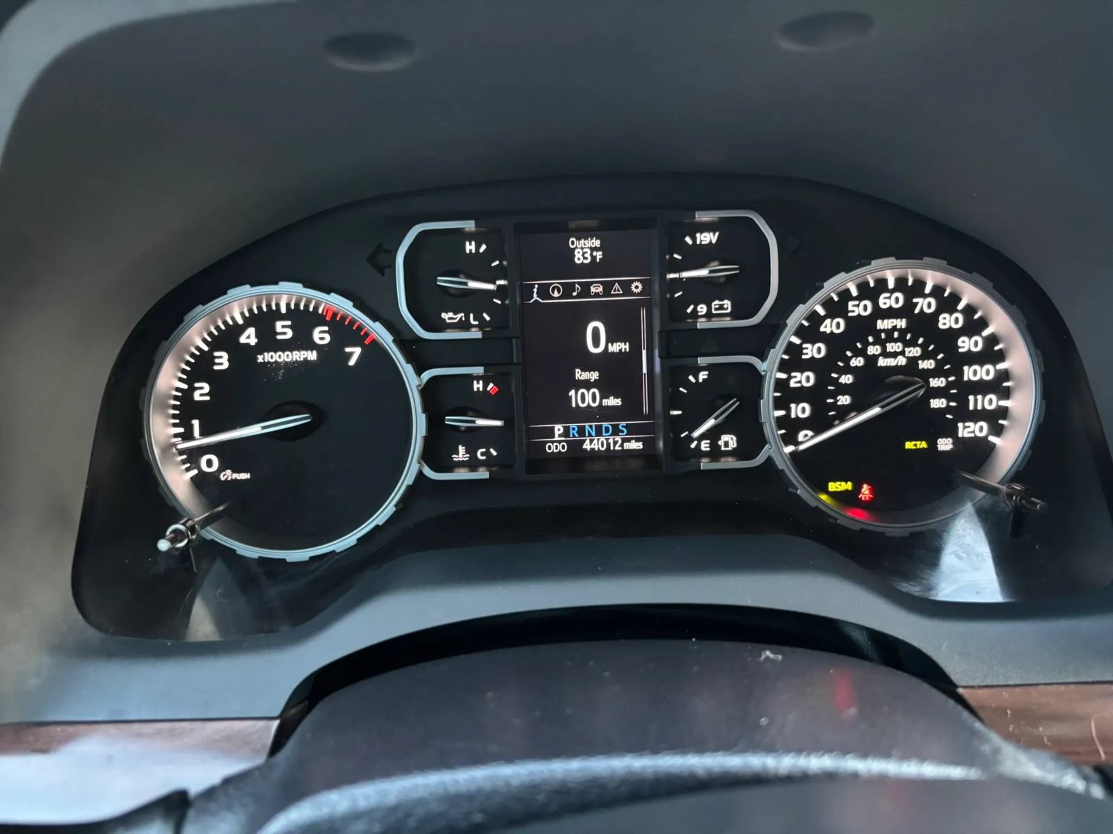 Used 2021 Toyota Tundra Limited w/ Limited Premium Package AWD/4WD image 15