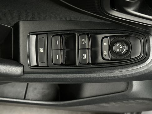 Used 2020 Subaru Impreza 2.0i image 16