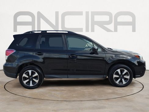Used 2017 Subaru Forester 2.5i Premium w/ All-Weather Package AWD/4WD image 11