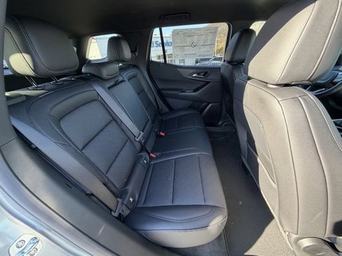 New 2026 Chevrolet Equinox LT w/ Convenience Package II image 37