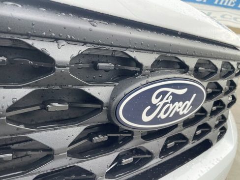 New 2026 Ford Maverick XLT w/ XLT Luxury Package image 27