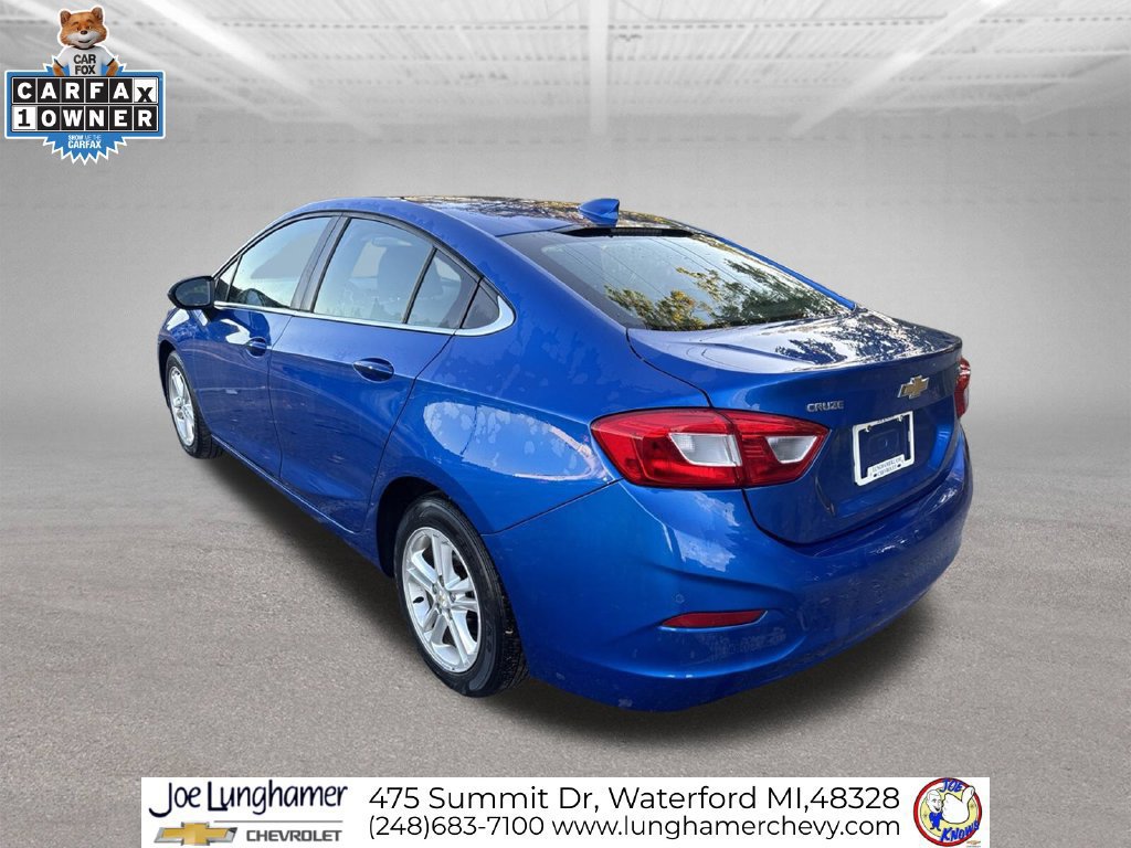 Used 2017 Chevrolet Cruze LT w/ Convenience Package FWD image 6