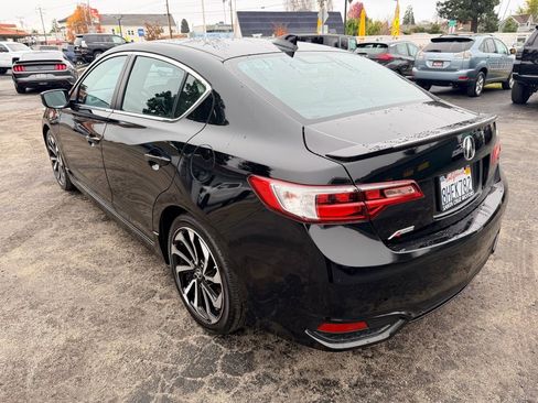 Used 2018 Acura ILX image 4