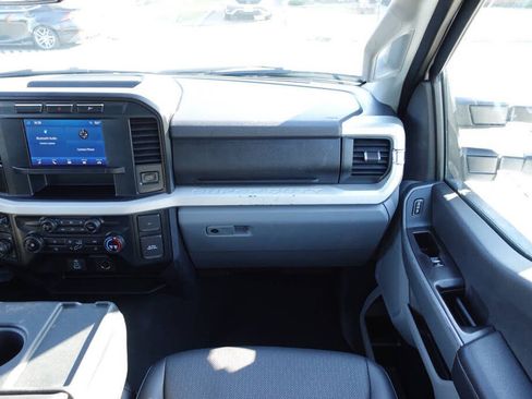Used 2023 Ford F250 XLT AWD/4WD image 36