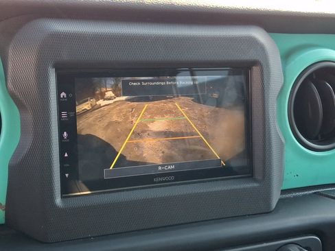 Used 2018 Jeep Wrangler Unlimited Sport S image 17