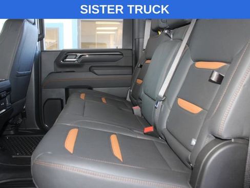 Used 2025 GMC Sierra 2500 AT4 w/ AT4 Premium Plus Package AWD/4WD image 24