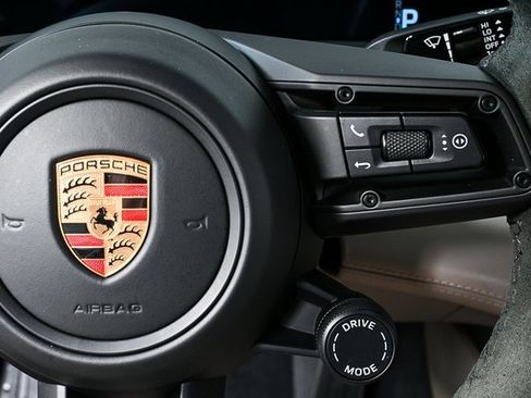 Certified 2022 Porsche Taycan GTS image 11