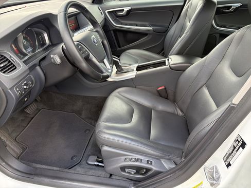 Used 2016 Volvo S60 T5 Premier FWD image 18