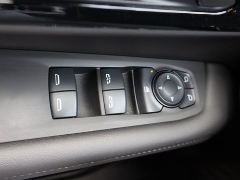 Used 2025 Chevrolet Tahoe LS image 16