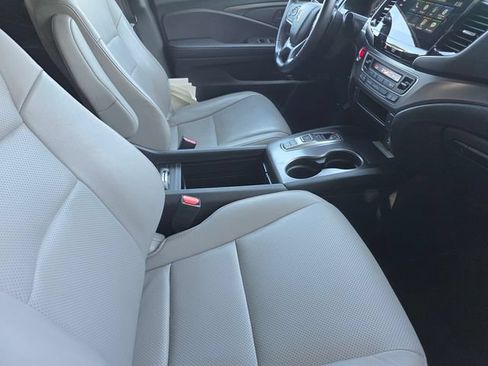 Used 2023 Honda Passport EX-L image 21