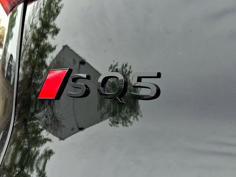 New 2026 Audi SQ5 Premium Plus image 19