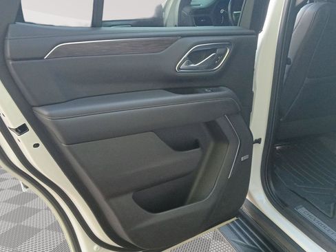 Used 2021 Chevrolet Tahoe LT w/ Luxury Package RWD image 20