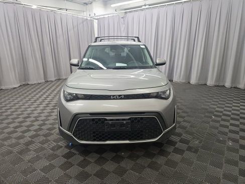 Certified 2023 Kia Soul S image 3