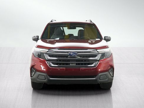Used 2025 Subaru Forester Premium AWD/4WD image 8