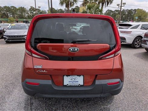 Used 2020 Kia Soul LX image 5
