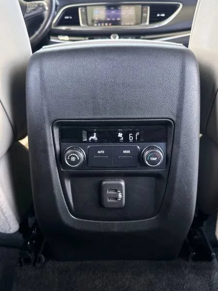 Used 2021 Buick Enclave Essence FWD image 49