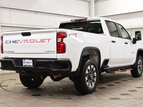 Used 2024 Chevrolet Silverado 2500 Custom w/ Custom Value Package image 8