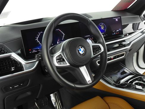 Used 2024 BMW X5 sDrive40i w/ M Sport Package RWD image 31
