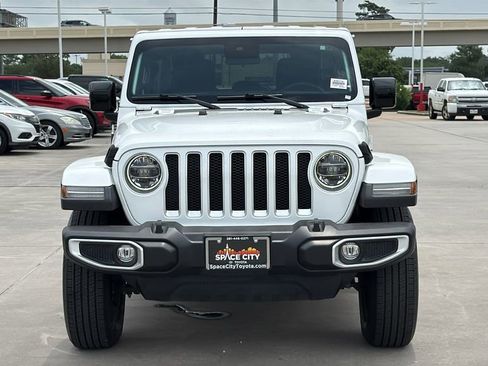 Used 2021 Jeep Wrangler Unlimited Sahara w/ LED Lighting Group AWD/4WD image 8