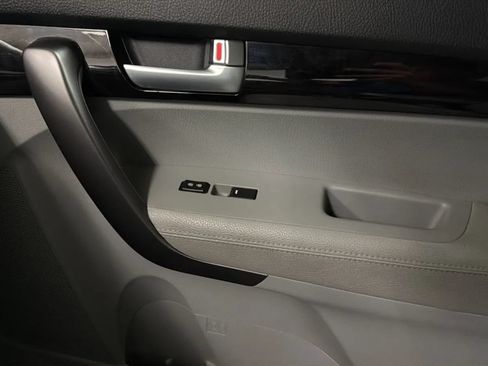 Used 2015 Kia Sorento LX FWD image 17