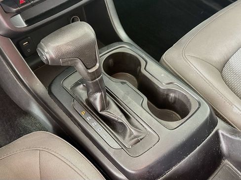Used 2017 Chevrolet Colorado W/T w/ Custom Special Edition RWD image 18